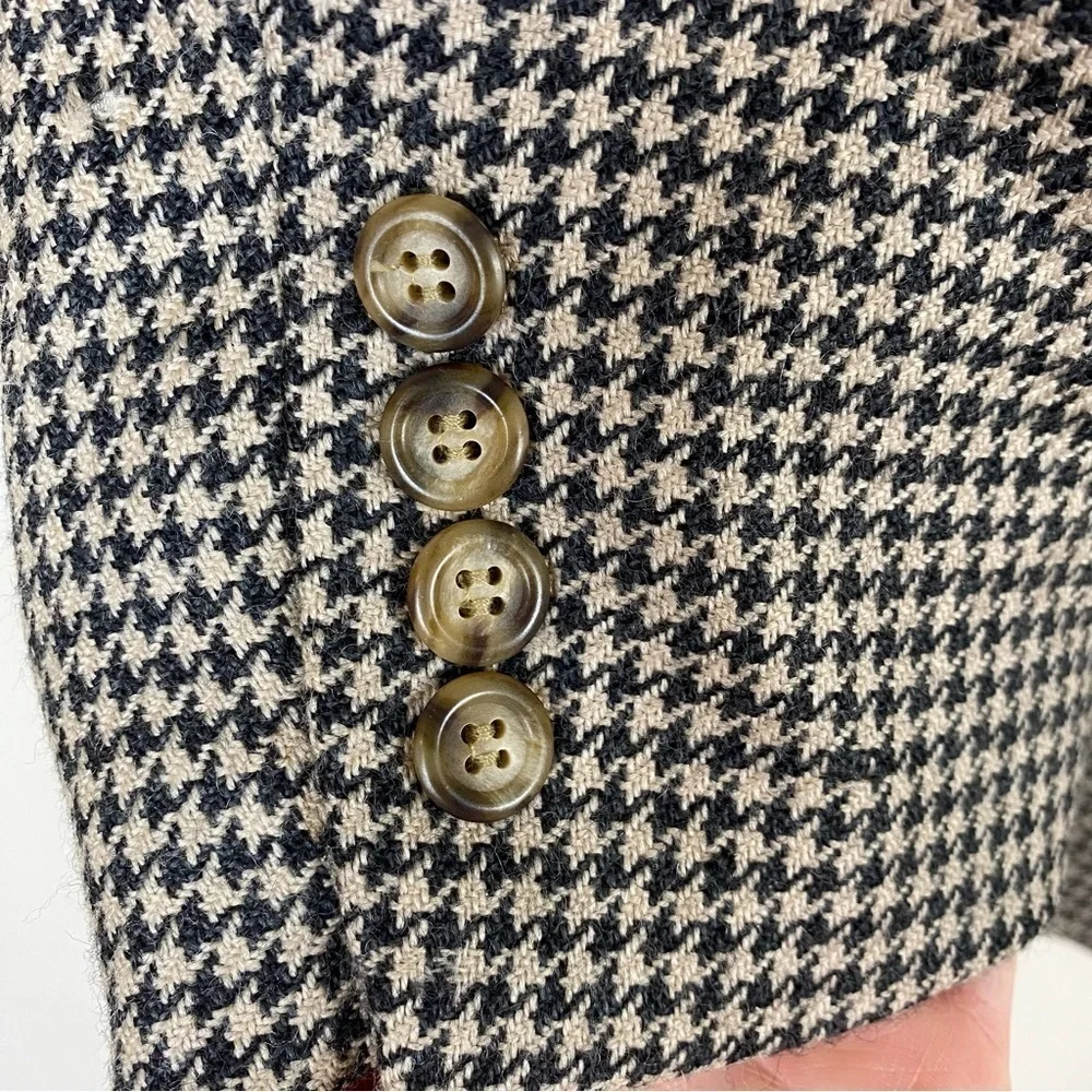 Vintage 90s Tommy Hilfiger Houndstooth Black Tan Two-Button Blazer, Size 44R‎